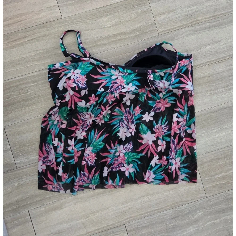 Catalina Plus Floral Tankini Swim Tops Lot of 2 Black Pink Tropical 3X 22W-24W